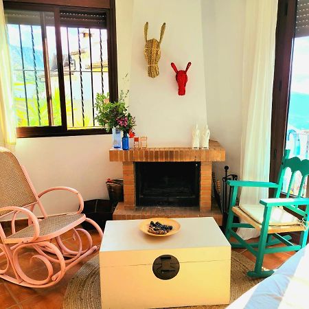 Apartamento Luminoso piso con vistas y chimenea en Benaocaz Exterior foto