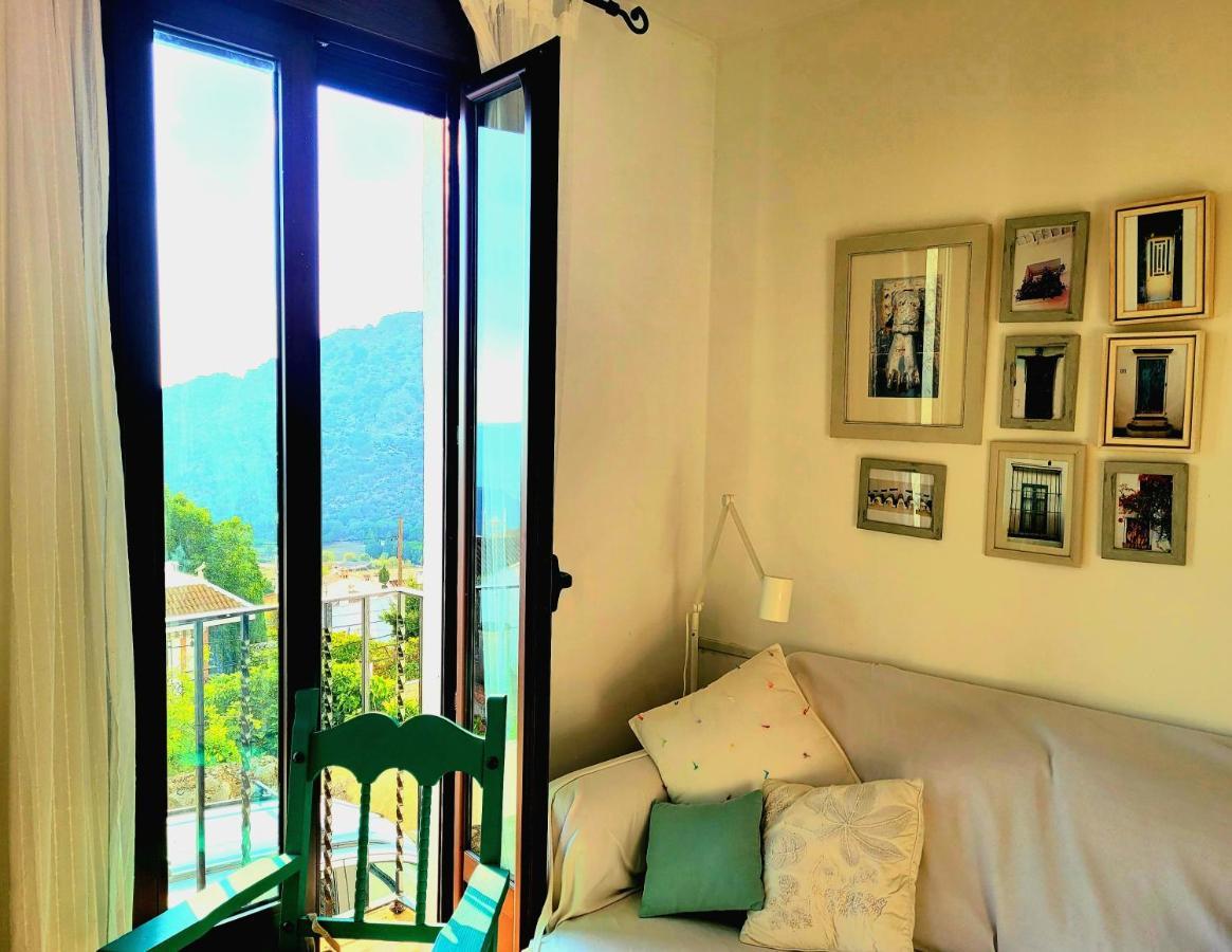 Apartamento Luminoso piso con vistas y chimenea en Benaocaz Exterior foto