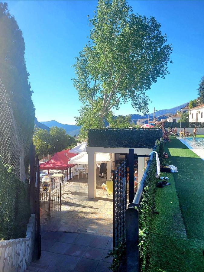 Apartamento Luminoso piso con vistas y chimenea en Benaocaz Exterior foto